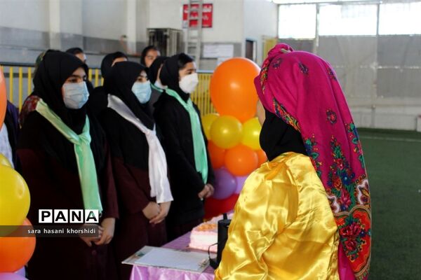 گرامیداشت هفته ملی مازندران به همت دانش‌آموزان دبیرستان مائده گلوگاه