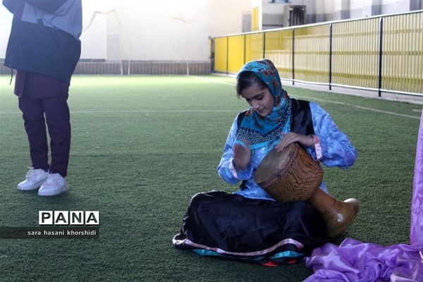 گرامیداشت هفته ملی مازندران به همت دانش‌آموزان دبیرستان مائده گلوگاه