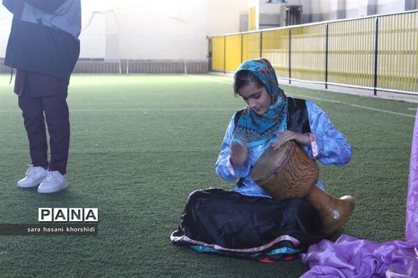 گرامیداشت هفته ملی مازندران به همت دانش‌آموزان دبیرستان مائده گلوگاه