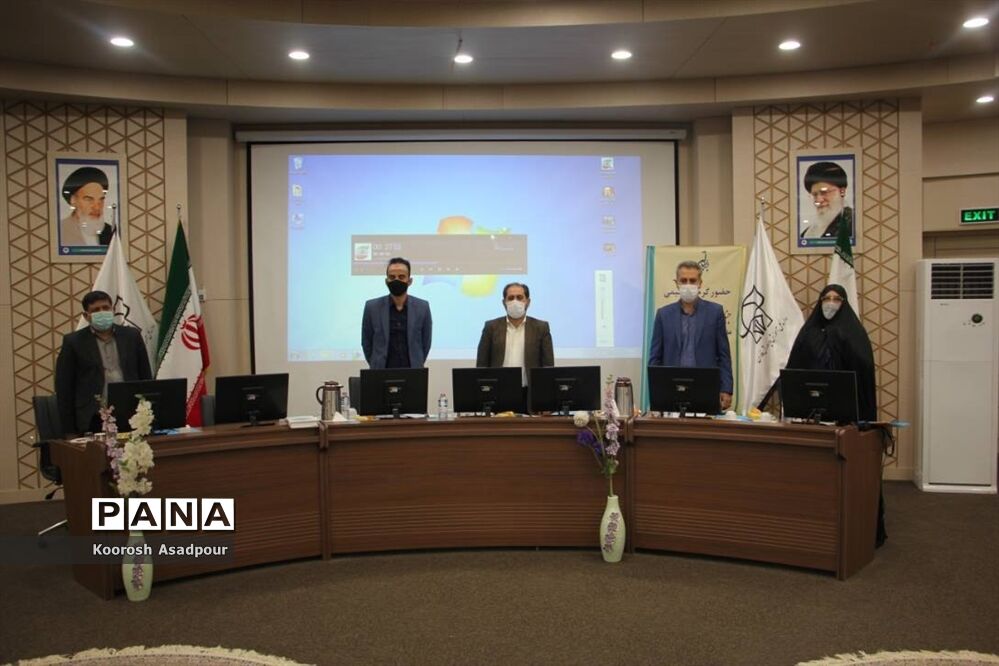 نشست مدیرکل مدارس غیر انتفاعی وزارت آموزش و پرورش در فارس