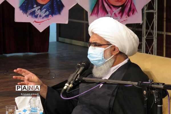 همایش ضد استعماری زنان حماسه‌ساز استان بوشهر