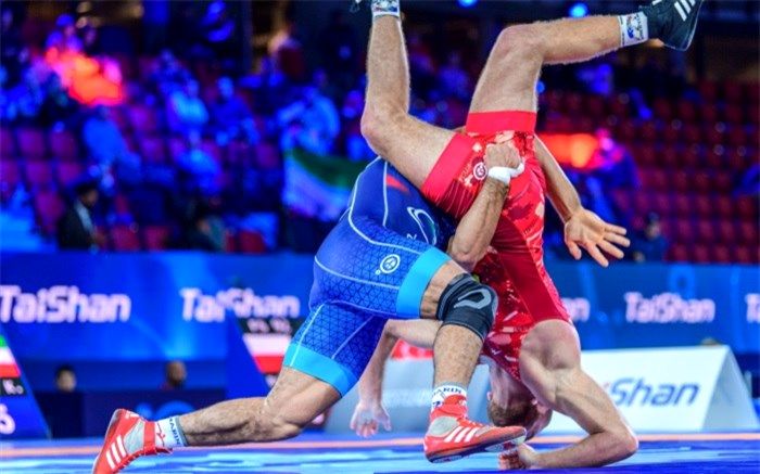 رقابت‌های کشتی آزاد زیر 23 سال قهرمانی جهان؛ آذرپیرا به مدال طلا دست یافت