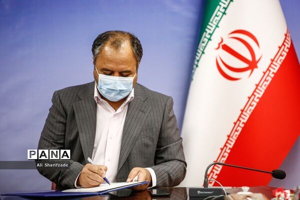 امضای تفاهم نامه معاونت زنان ریاست جمهوری و سازمان نوسازی مدارس