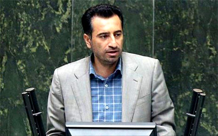 انتقاد نماینده اقلید از انتصاب بستگان مدیران به بهانه امین بودن