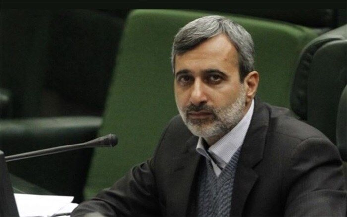 نماینده اصفهان: برخی مجبورند پسماند دیگران را مورد تغذیه قرار دهند