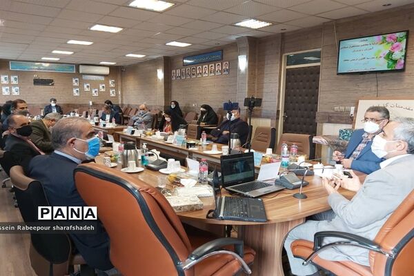 همایش آشنایی اولیا با مفاهیم سند تحول بنیادین