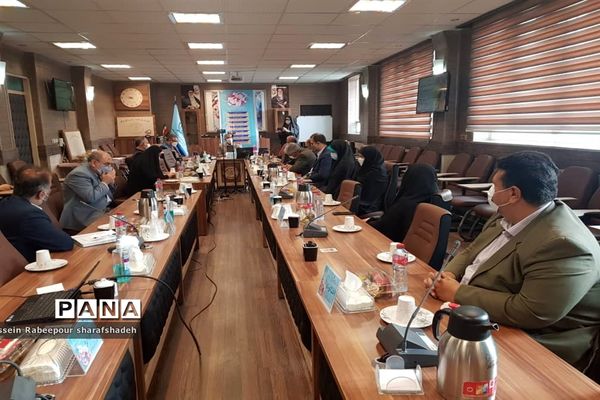 همایش آشنایی اولیا با مفاهیم سند تحول بنیادین