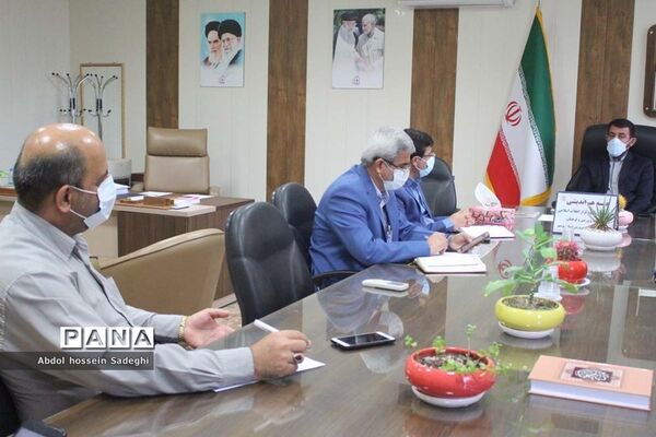 جلسه هم‌اندیشی طرح دانش‌آموز تراز انقلاب اسلامی آموزش و پرورش استان بوشهر