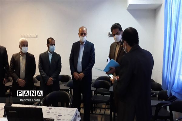 برگزاری مسابقات بازی‌های فکری سرگرمی رویش به صورت آنلاین در  در دبیرستان شهید صالحی شیراز