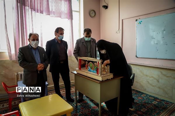 بازدید نقوی از مرکز مشاوره و دارالقرآن منطقه 18 تهران