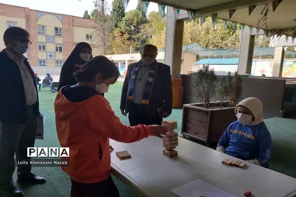 برگزاری مرحله مدرسه‌ای المپیاد بازی‌های فکری-سرگرمی رویش در ناحیه دو شیراز