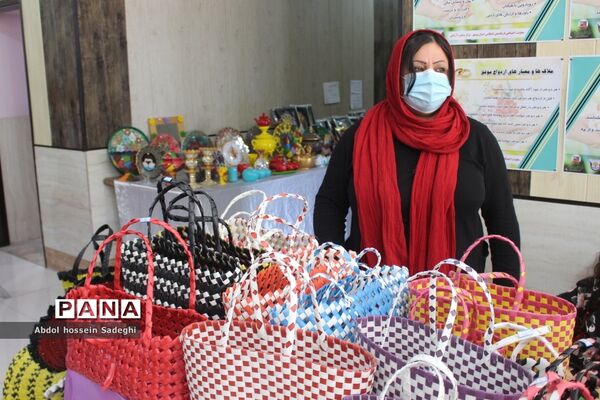 نمایشگاه و فروشگاه صنایع دستی در کانون فرهنگی تربیتی کوثر بوشهر