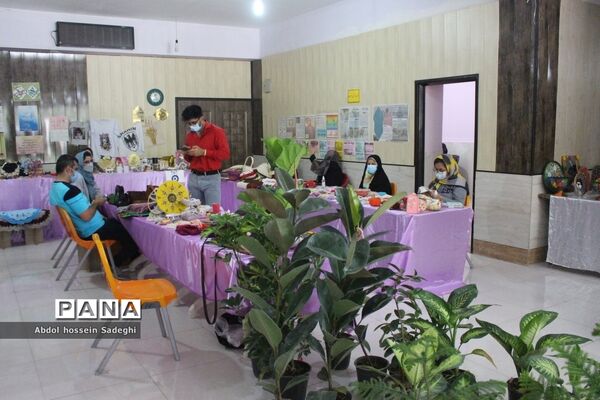 نمایشگاه و فروشگاه صنایع دستی در کانون فرهنگی تربیتی کوثر بوشهر