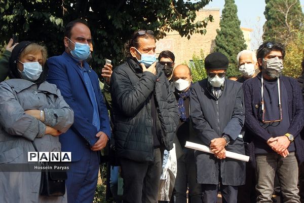 مراسم بدرقه پیکر زنده‌یاد کامبیز درم‌بخش