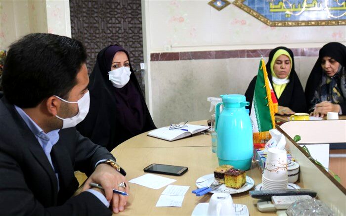 نشست صمیمی مدیر آموزش و پرورش با بانوان اداره آموزش و پرورش  شهرستان قدس