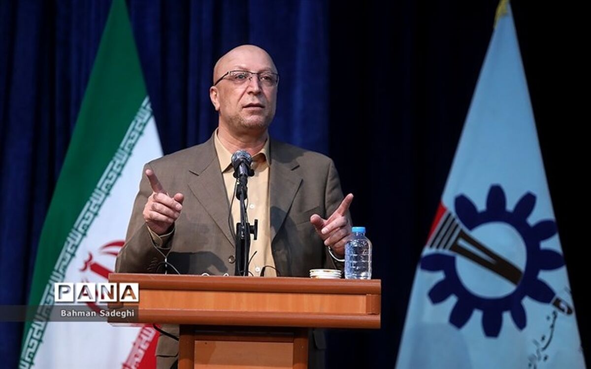 وزیر علوم: رشته‌های مختلف بین وزارتخانه‌ها نباید از هم جدا باشند