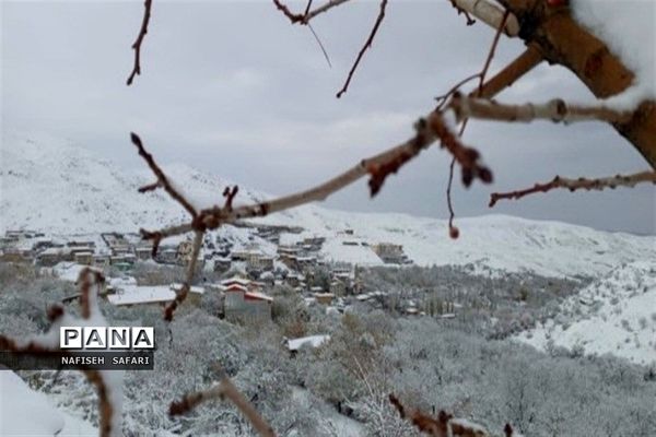 برف در  روستای انجیله