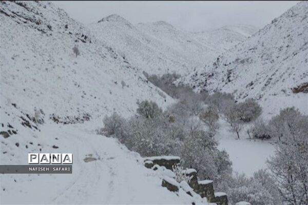 برف در  روستای انجیله
