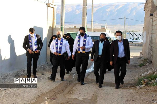 تقدیر مدیر سازمان دانش‌آموزی استان فارس از خانواده دانش آموز پیشتاز مرحومه مهسا هاشمی بالاشهری