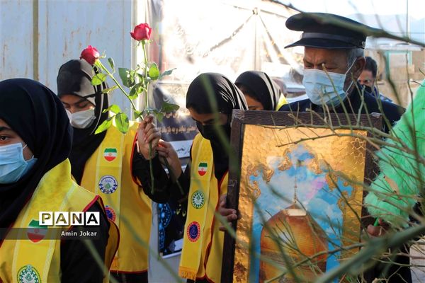 تقدیر مدیر سازمان دانش‌آموزی استان فارس از خانواده دانش آموز پیشتاز مرحومه مهسا هاشمی بالاشهری