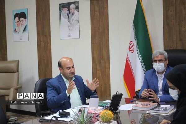 نشست هم اندیشی کارشناسان فرهنگی و هنری آموزش و پرورش استان بوشهر