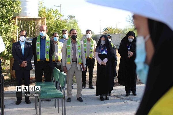 بازدید مدیر سازمان دانش‌آموزی استان فارس از فعالیت های تشکیلاتی پیشتازان مدرسه سمیه در حاجی آباد  زرین دشت