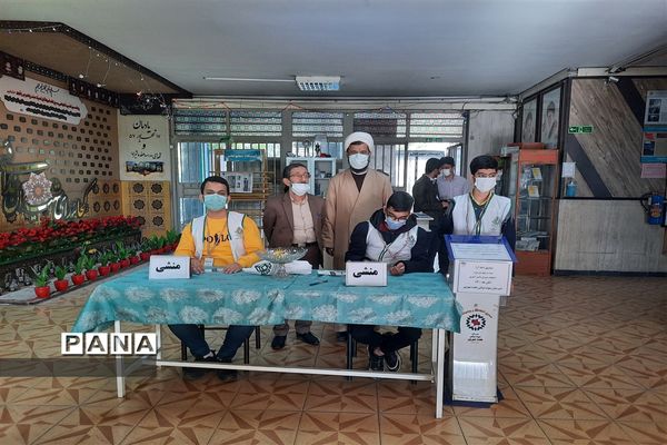 انتخابات شورای دانش آموزی منطقه ۱۵ با تحقق شعاردانش‌آموز محوری و دانش‌آموز باوری