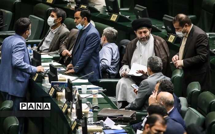 قدردانی نمایندگان از اقدام هوشمندانه سپاه در مقابله با آمریکا