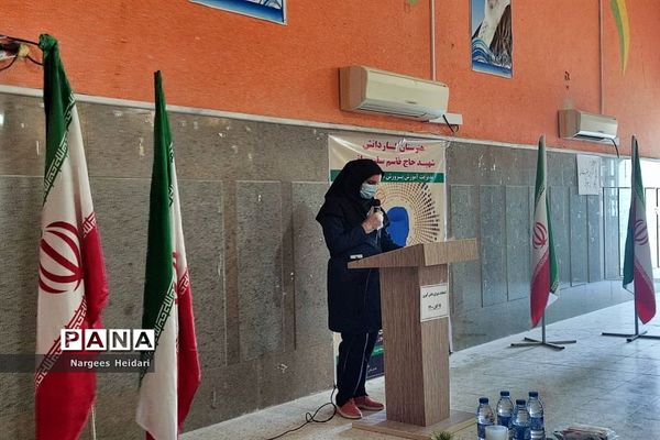 برگزاری نمادین بیست و چهارمین دوره انتخابات شورای دانش‌آموزی شهرستان امیدیه