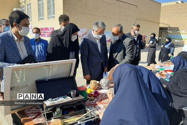 انتخابات شوراهای دانش‌آموزی در دبیرستان فاطمه الزهرا یزد