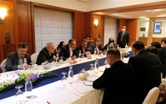 شمخانی بر همکاری‌های دوجانبه ایران و قرقیزستان تاکید کرد