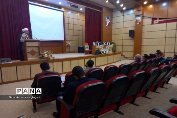 مراسم تقدیر از رتبه‌های برتر کنکور در رباط کریم