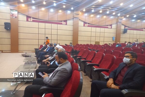 مراسم تقدیر از رتبه‌های برتر کنکور در رباط کریم