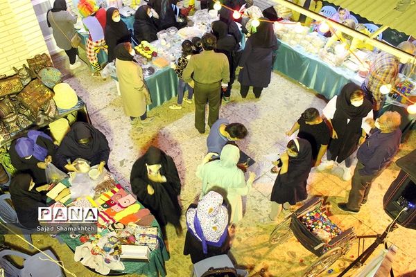 برپایی جشنواره خیریه غذا برای کودکان کار در اهواز