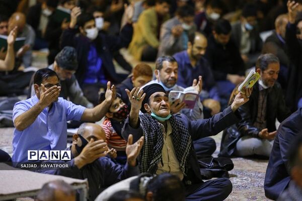 وداع با پیکر شهید فاطمه اسدی در حرم حضرت معصومه و مسجد جمکران