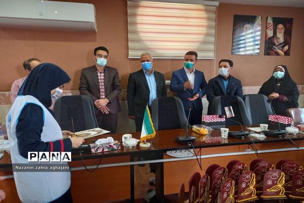برگزاری هفته مبارزه با اعتیاد و آسیب‌های اجتماعی در شهرستان رباط کریم