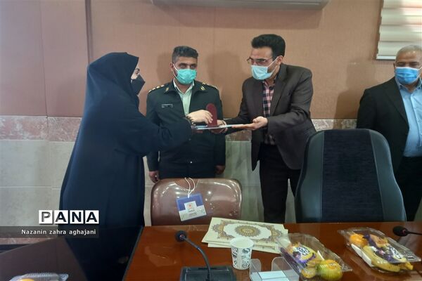 برگزاری هفته مبارزه با اعتیاد و آسیب‌های اجتماعی در شهرستان رباط کریم