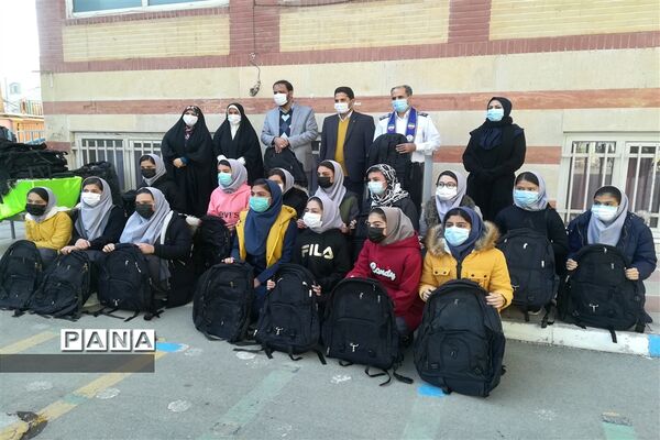 تجلیل از دانش‌آموزان دبیرستان شهید خشکباری شهرستان قدس