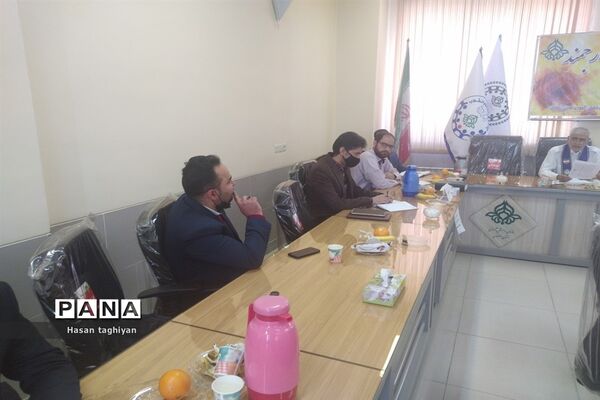 برگزاری جلسه هم اندیشی جذب و سازماندهی نواحی 6 گانه شهر اصفهان در سازمان دانش‌آموزی استان اصفهان