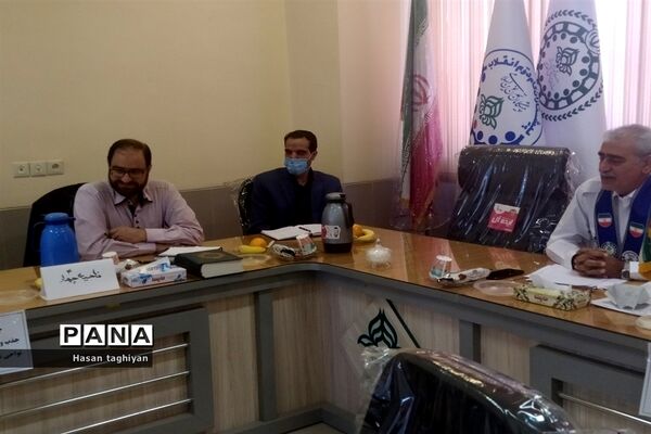 برگزاری جلسه هم اندیشی جذب و سازماندهی نواحی 6 گانه شهر اصفهان در سازمان دانش‌آموزی استان اصفهان