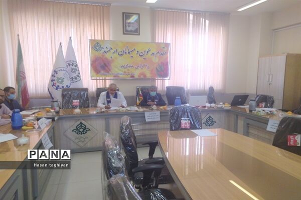 برگزاری جلسه هم اندیشی جذب و سازماندهی نواحی 6 گانه شهر اصفهان در سازمان دانش‌آموزی استان اصفهان