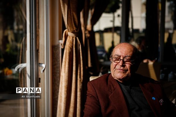 مراسم  جشن تولد هنرمندان پیشکسوت متولد آبان