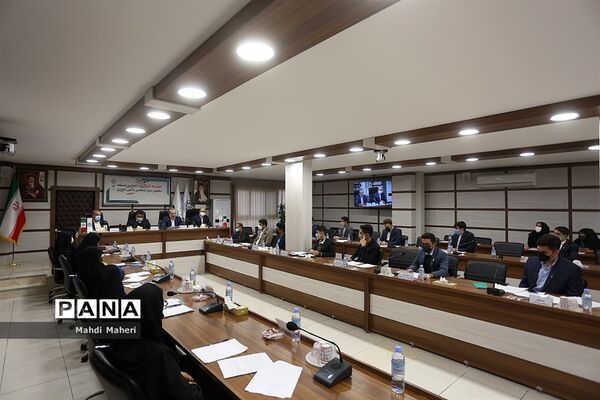 جلسه کارگروه تدوین سند دهمین دوره مجلس دانش‌آموزی