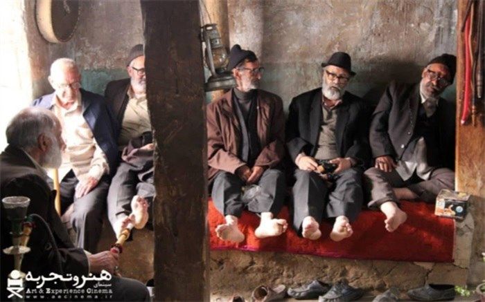 اکران آنلاین فیلم سینمایی «پیرمردها نمی‌میرند» توسط هنروتجربه