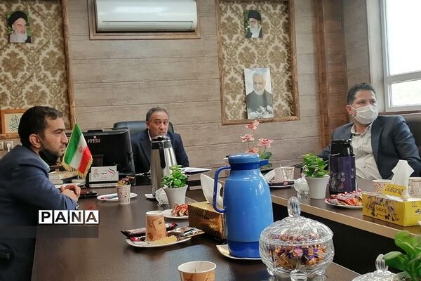 نشست خبری مدیر آموزش و پرورش شهرستان پردیس با خبرنگاران