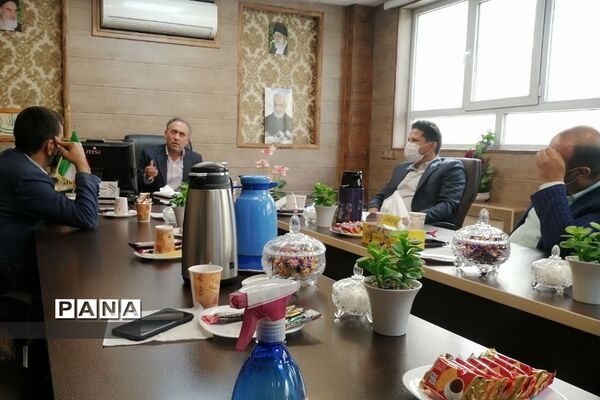 نشست خبری مدیر آموزش و پرورش شهرستان پردیس با خبرنگاران