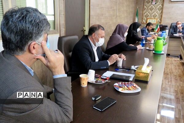 نشست خبری مدیر آموزش و پرورش شهرستان پردیس با خبرنگاران