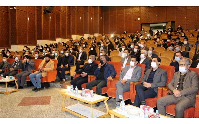 آیین تجلیل از برگزیدگان جشنواره فرهنگی، هنری دانش‌آموزی استان زنجان برگزار شد