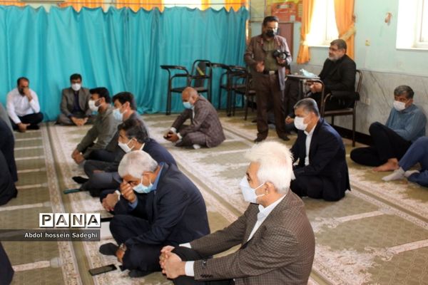 نماز جماعت ظهر و عصر در اداره  کل آموزش و پرورش استان بوشهر