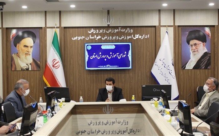 تخصیص 5 تبلت هوشمندبه مدارس مجری طرح آبا